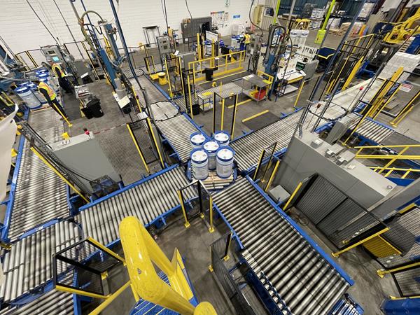 The packaging and raw material area, which during peak production can output between 600 – 800 pallets per day, was refurbished to segregate packaging lines by product, resulting in more efficiencies including reducing waste and limiting downtime that would be required to rinse lines.