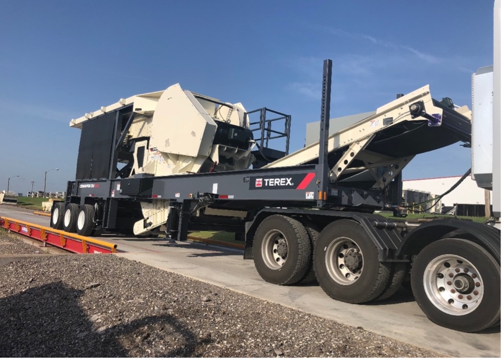 Figure 3: An electric primary jaw crusher plant of the kind West Red Lake Gold procured for the Madsen Mine, loaded for transport from supplier Powerscreen of Canada