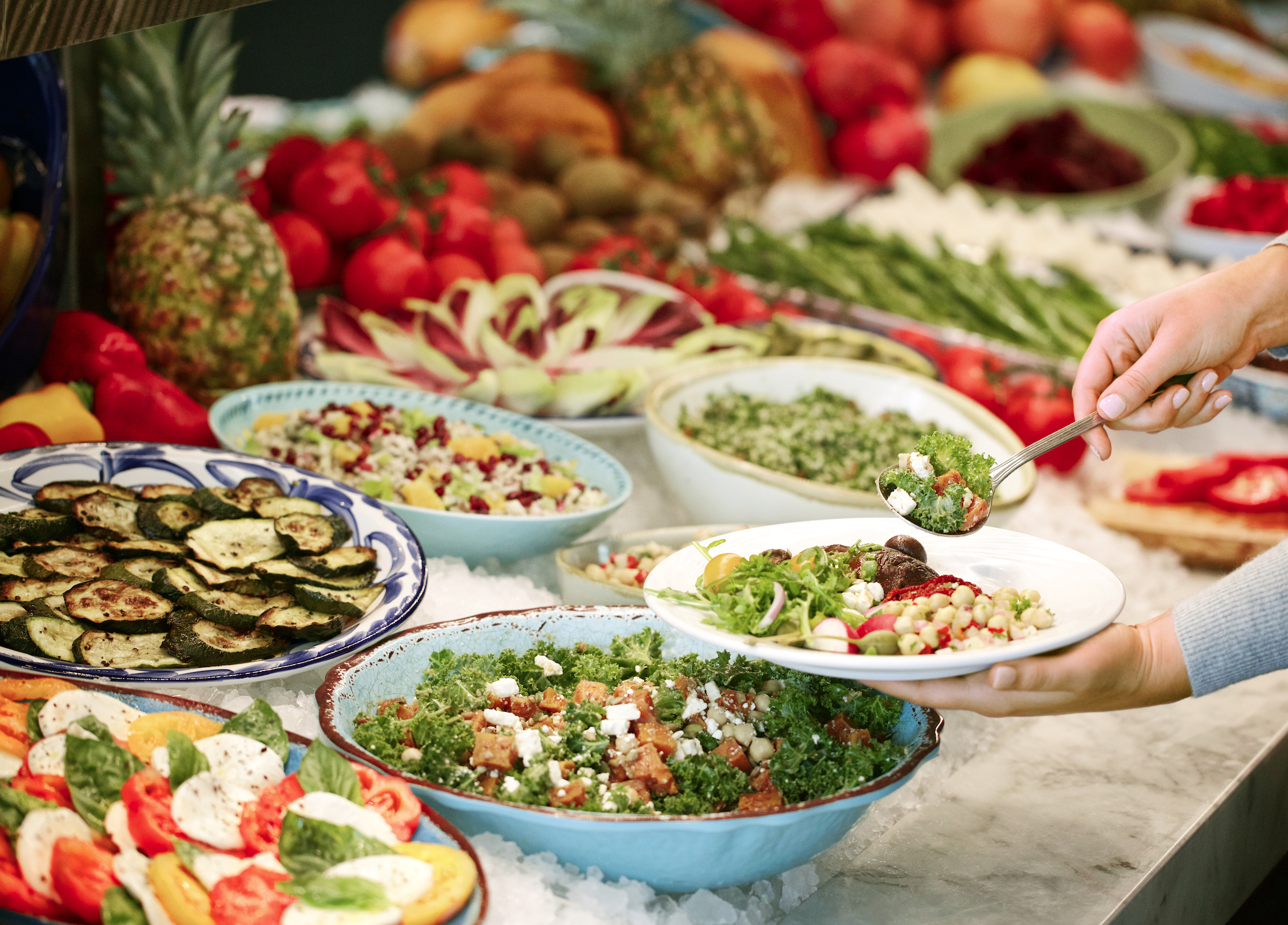 Market Table with Plate