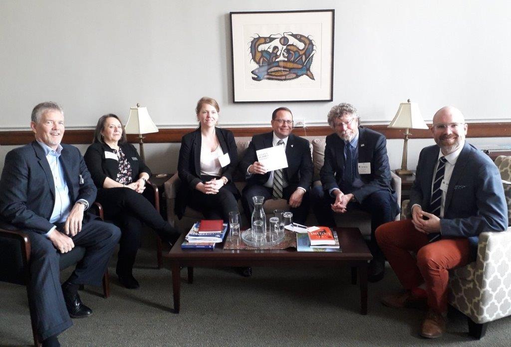 Green Party Leader Mike Schreiner meets with delegates of the Ontario Co-operative Sector on April 30, 2019