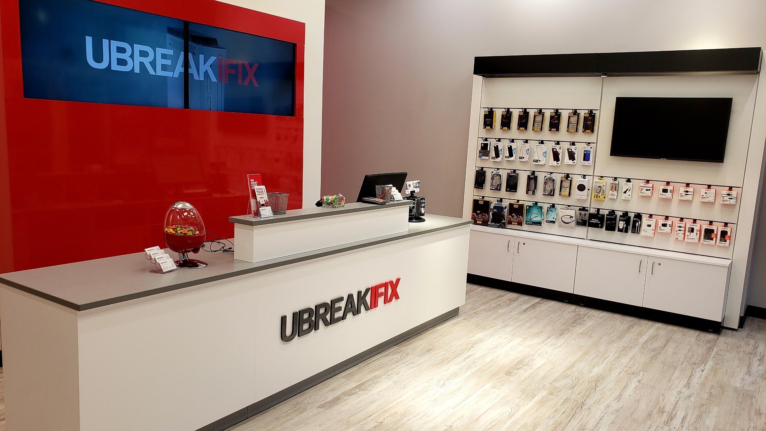 uBreakiFix Leesburg