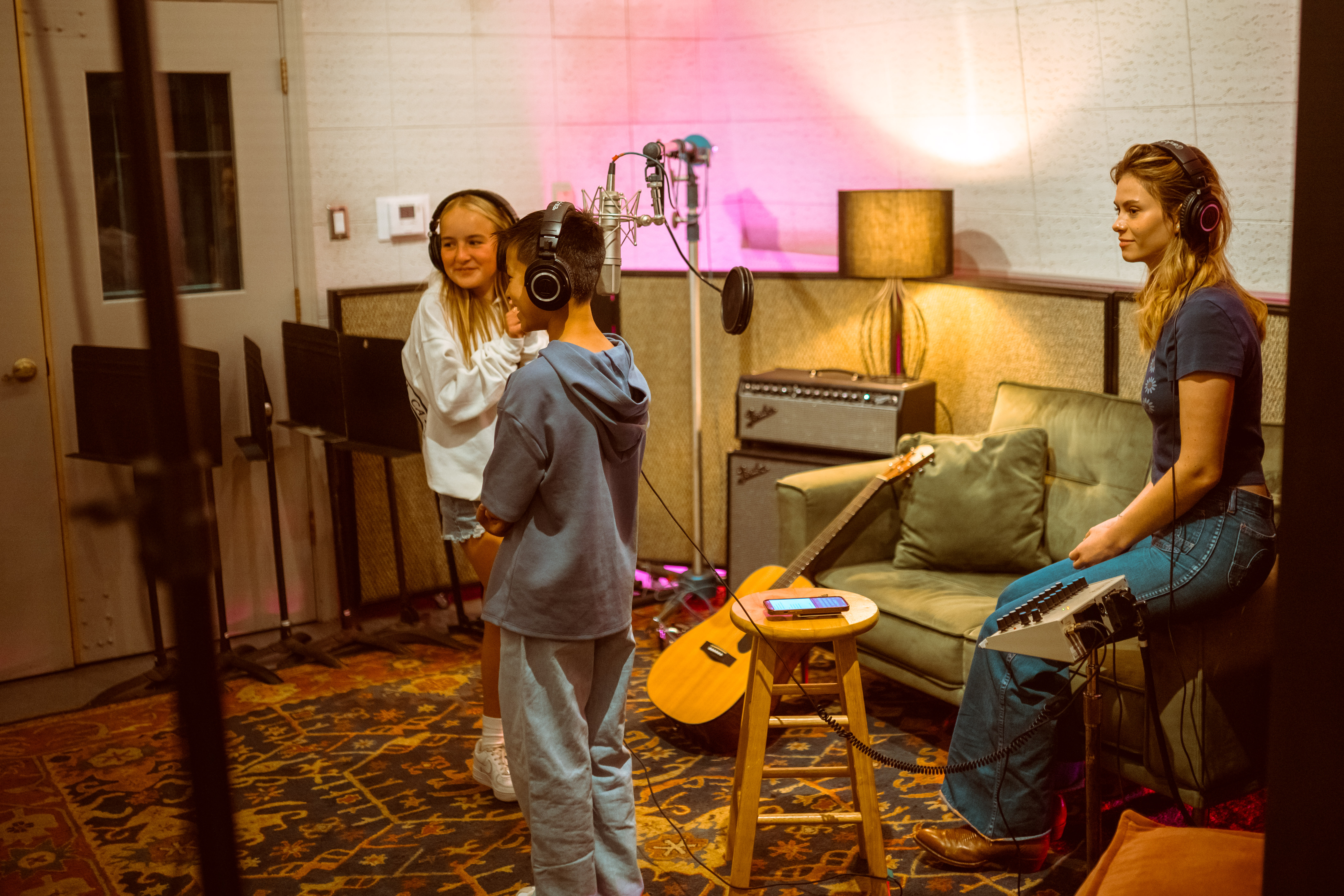 Musicians On Call x Hyundai Hope On Wheels Hope is a Light in the Dark 03 (Photo credit: Dusty Barker)