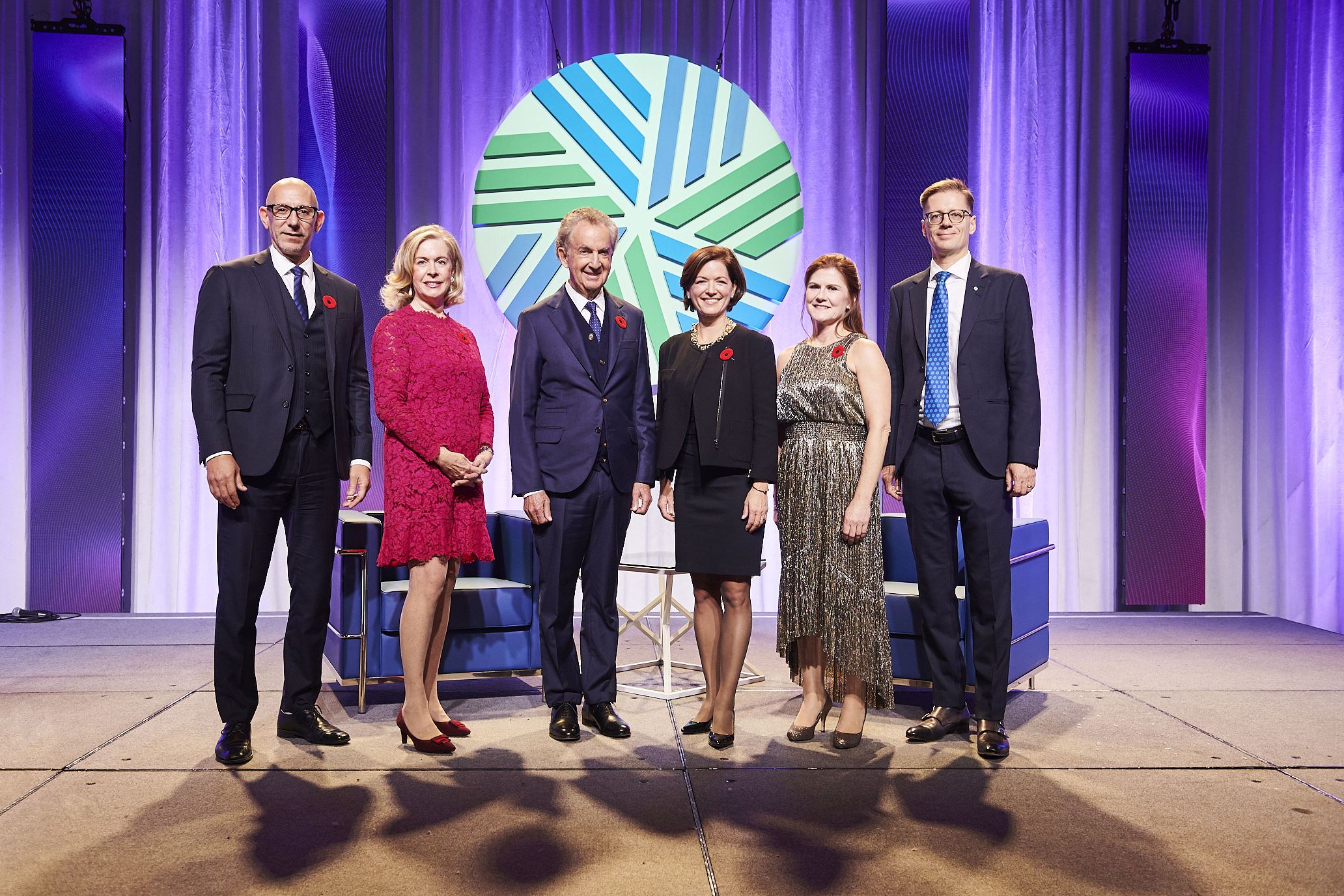 [Left to Right] 
Robert Cultraro, CFA / 
Sue Lemon, CFA / 
Gerald W. Schwartz / 
Margaret Franklin, CFA / 
Norma Summers / 
Vadim Gracie, FCSI, CFA
