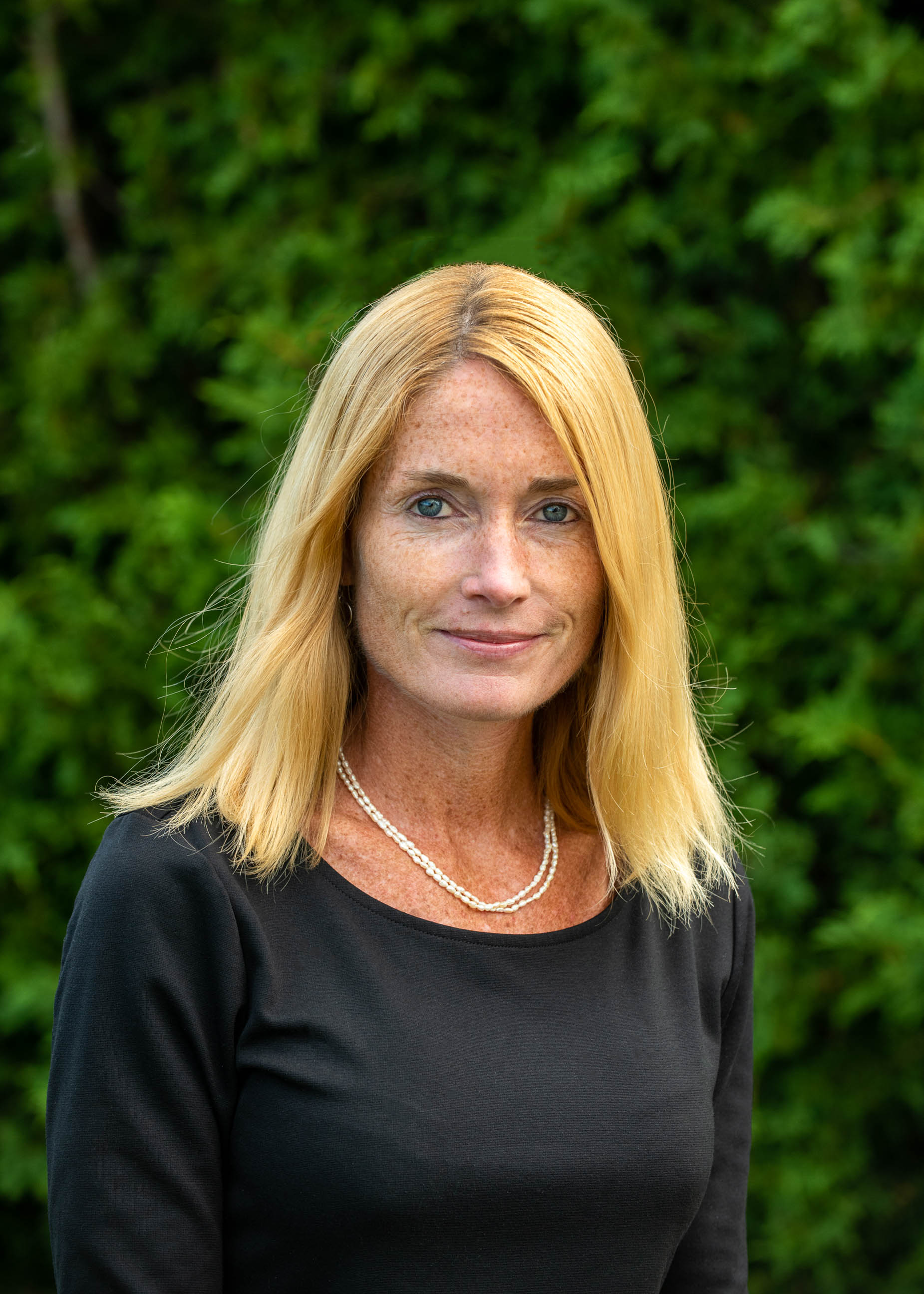 Shelley Sayward Head Shot