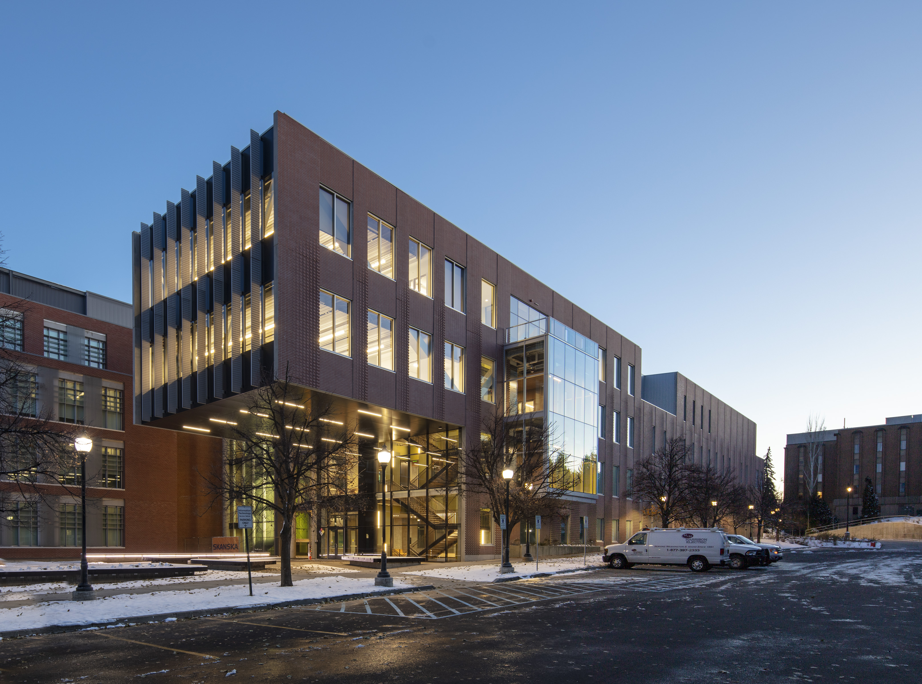 Aerial view of the new Plant Sciences Building in Pullman, Washington. Photo: © Adam Hunter/LMN Architects.