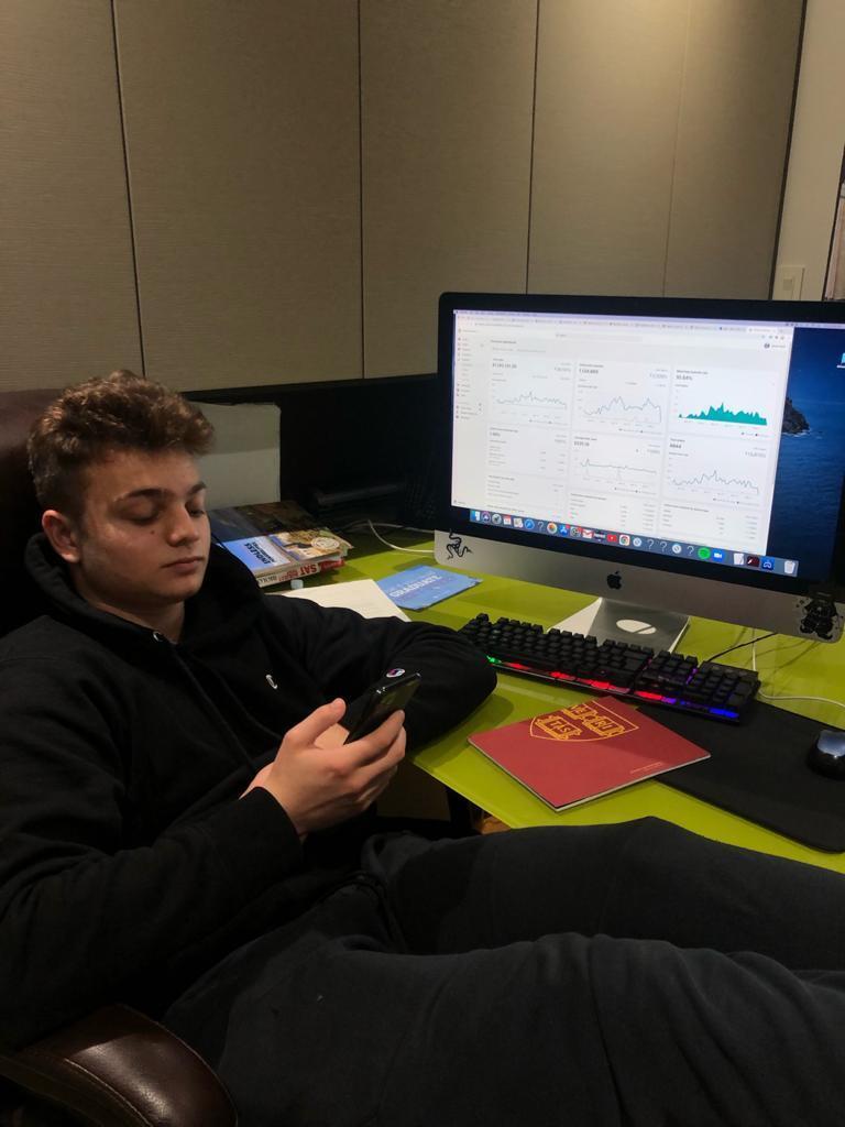 Yasha Golin's business venture involved drop shipping to make money