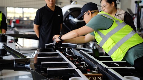 EH216-S completed a continuous flight test with solid-state battery, which is recorded and notarized by the officials of the Guangzhou Notary Office