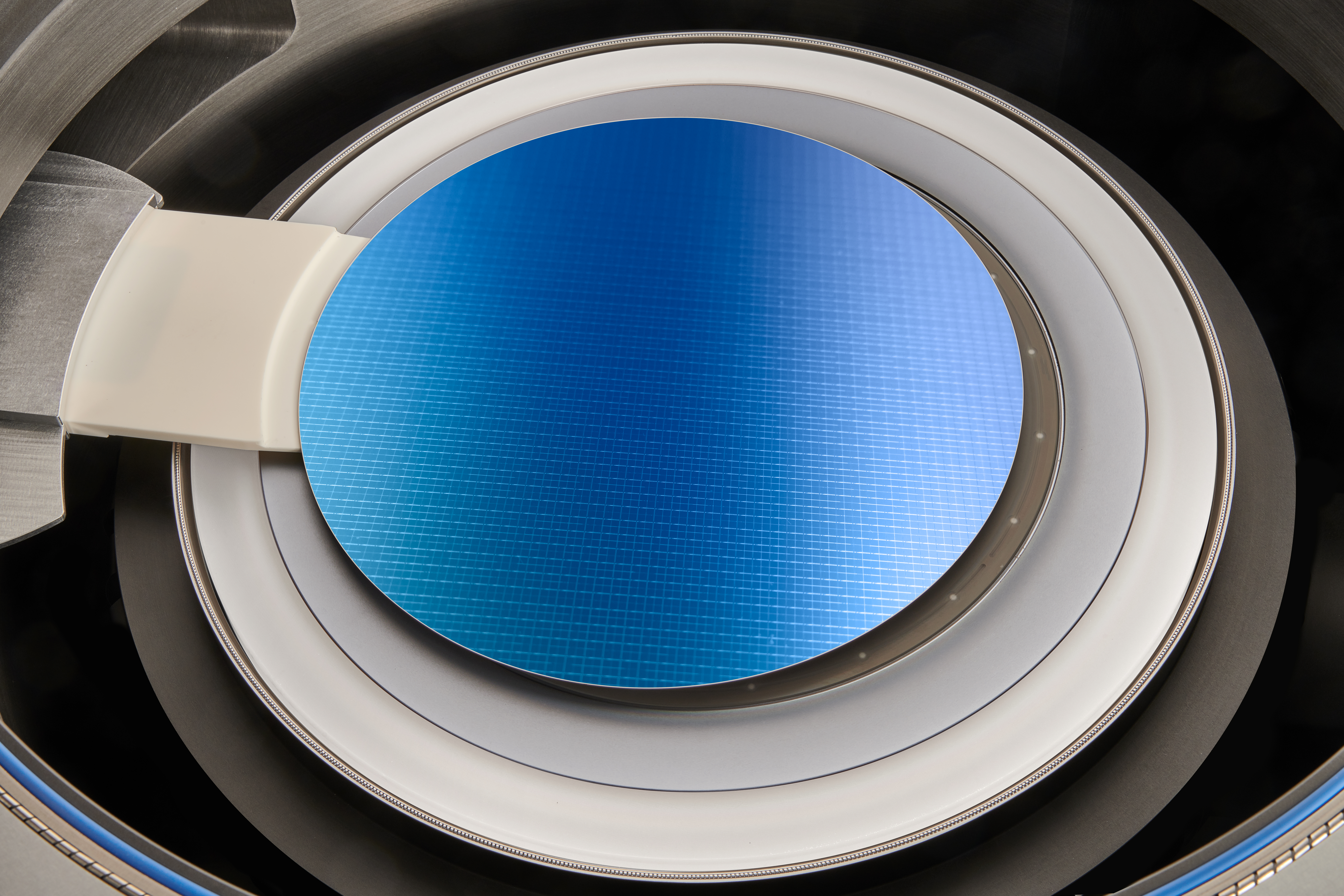 Lam Research’s new Vantex™ chamber on its industry leading Sense.i™ etch platform. Image Credit: Lam Research