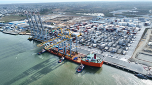 DP World Receives Ecuador’s Longest-Reaching Cranes as Part of $140M Major Berth Expansion