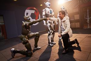 1 billion financing empowers! EngineAI T800 comes out in a big way, accelerating industrialization process