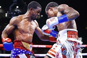 JAMEL HERRING (LEFT) vs. LAMONT ROACH JR. (RIGHT)