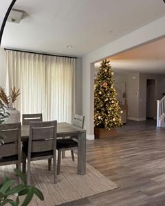 Holiday Home Glow: Custom Window Treatments Bring Elevated Warmth to Seasonal Interiors