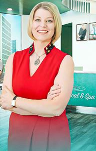 Dr. Jacqueline Youtsos Unveils Annual Scholarship Supporting the Next Generation of Medical Professionals 