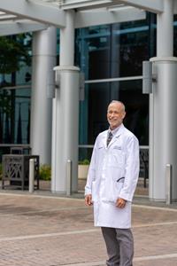 Dr. Steven Muscoreil Announces National Scholarship for Aspiring Physicians Committed to Healthcare Innovation and Patient-Centered Medicine