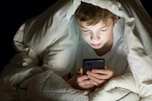 Ponbee Sounds Alarm on Hidden Smartphone Health Risks in New Report