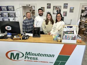 Minuteman Press Franchise Owner Lora Noel Celebrates Two Years, Talks Growth & Gratitude in Lyons, IL