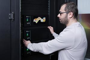 Higher Performance, Less Energy: Q.ANT Deploys Second-Generation Photonic Processors at Supercomputing Center LRZ