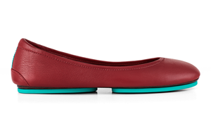 PinkPantheress Brings Ballet Flats to the Coachella Stage in Tieks